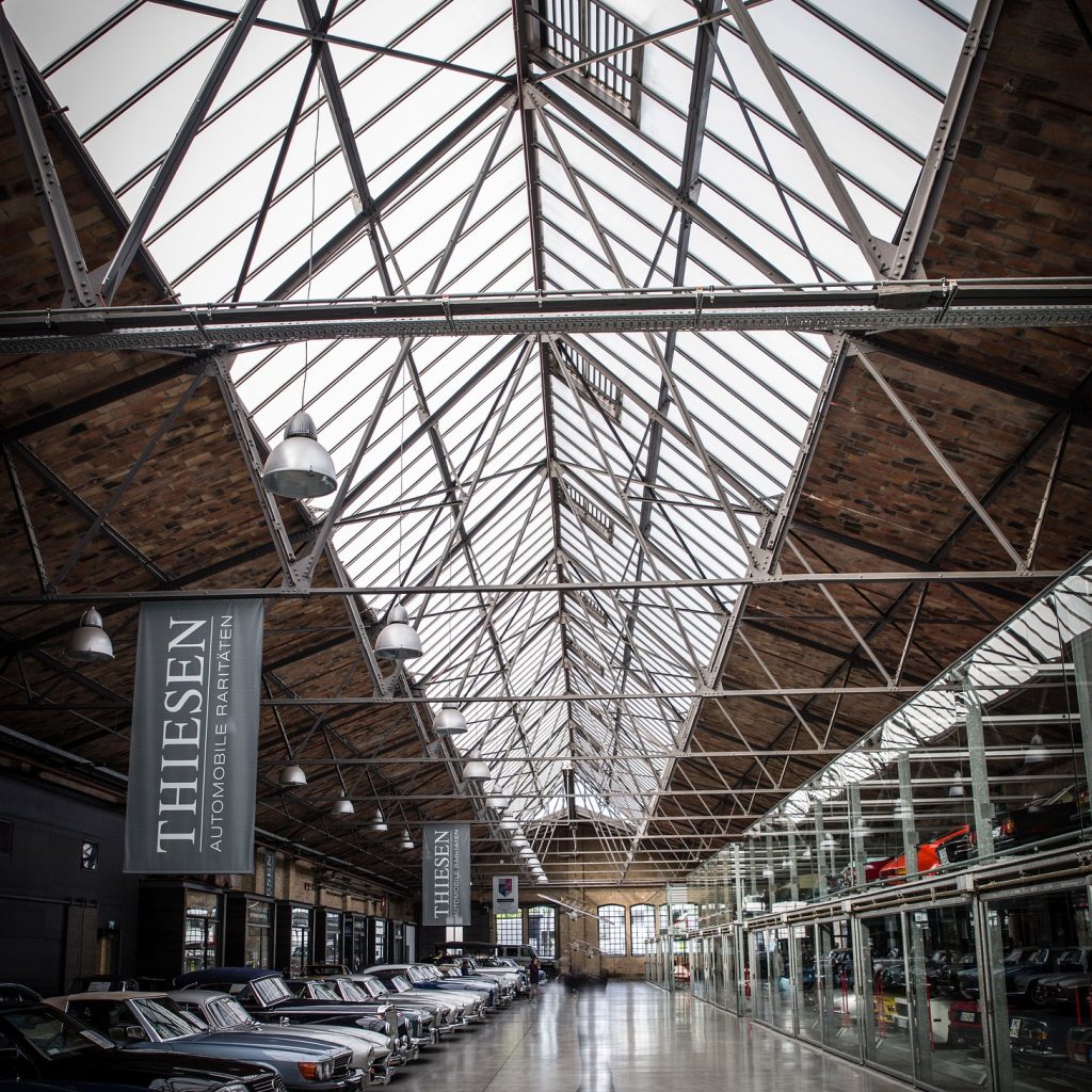 emkanicepic-industrial-hall-4535121_1920